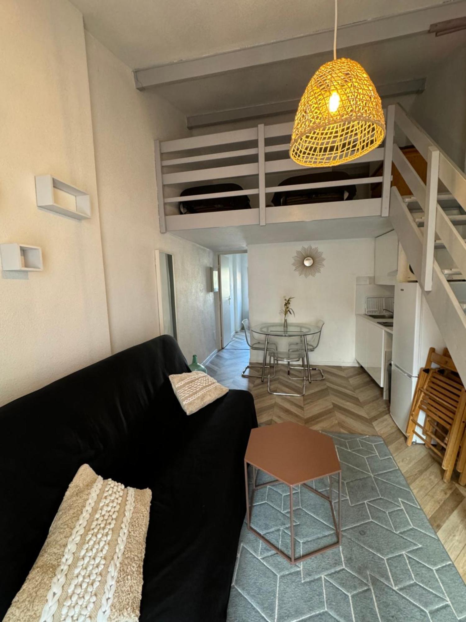 Micro-Maison 100M De La Plage เลอบาร์กาแรส ภายนอก รูปภาพ