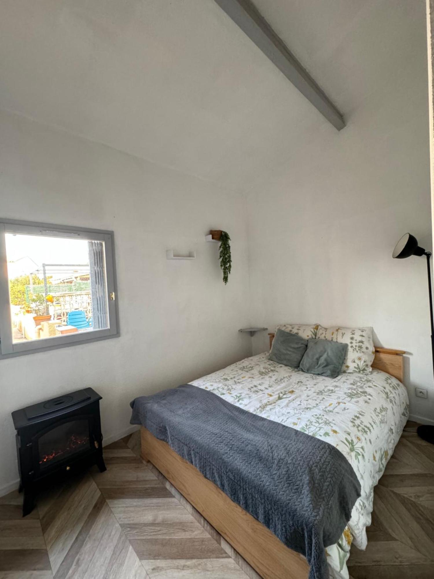 Micro-Maison 100M De La Plage เลอบาร์กาแรส ภายนอก รูปภาพ